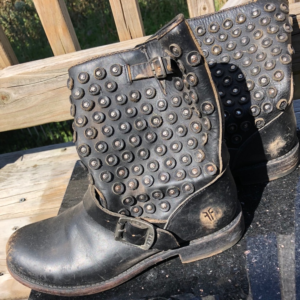 Frye Distressed Jenna Disc Ankle Boots